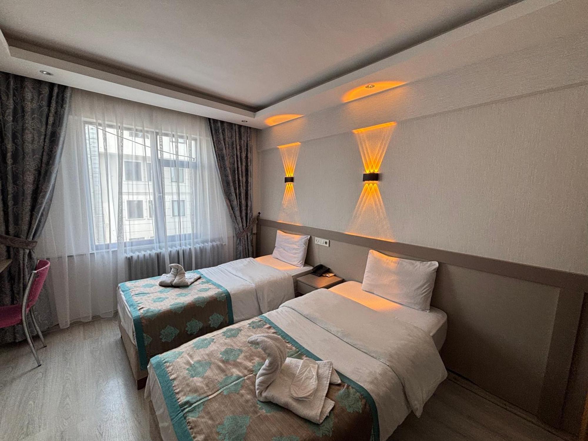 Fly Hotel Istanbul Exterior foto